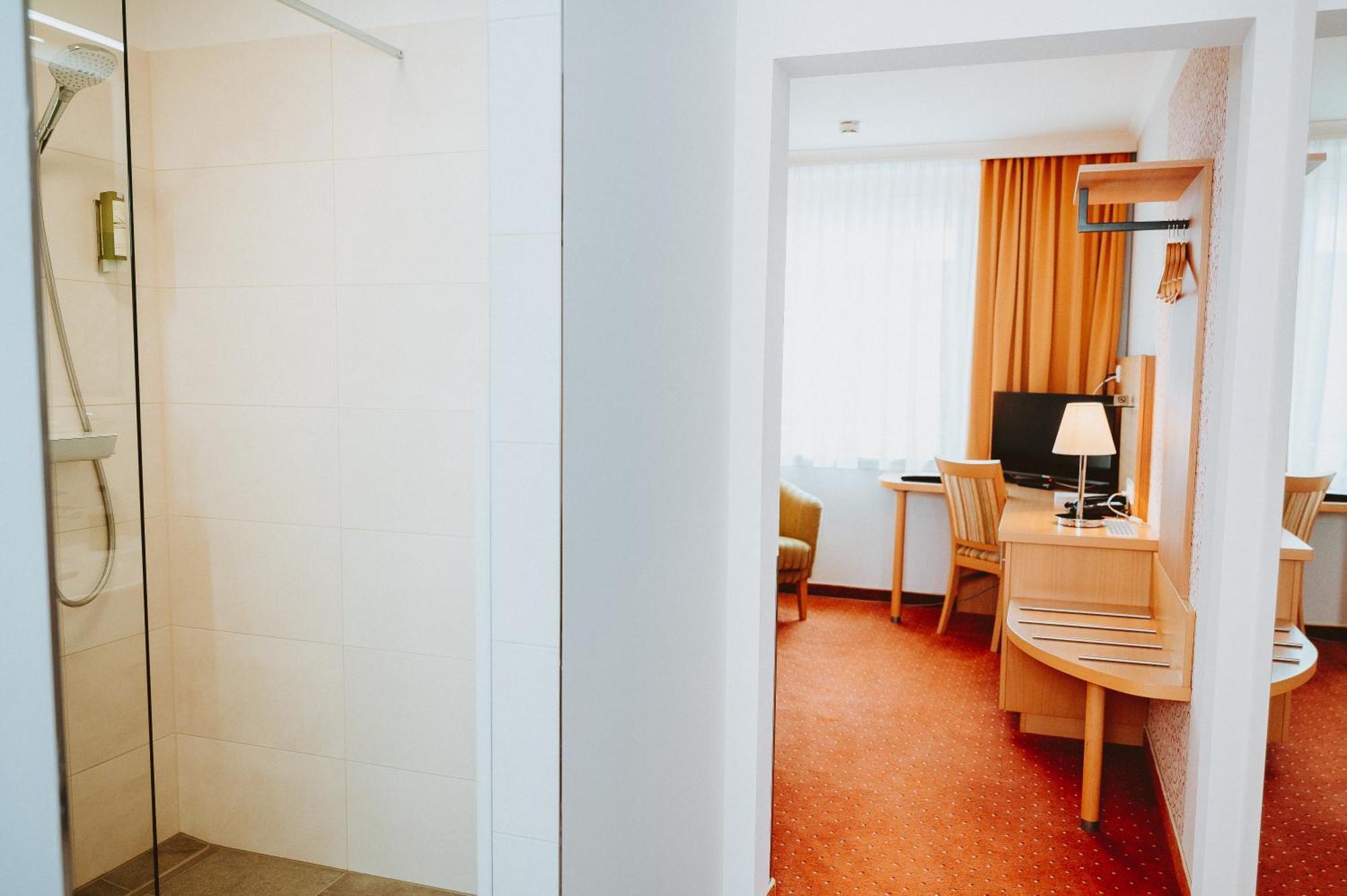 Hotel Bruecklwirt Niklasdorf Eksteriør bilde