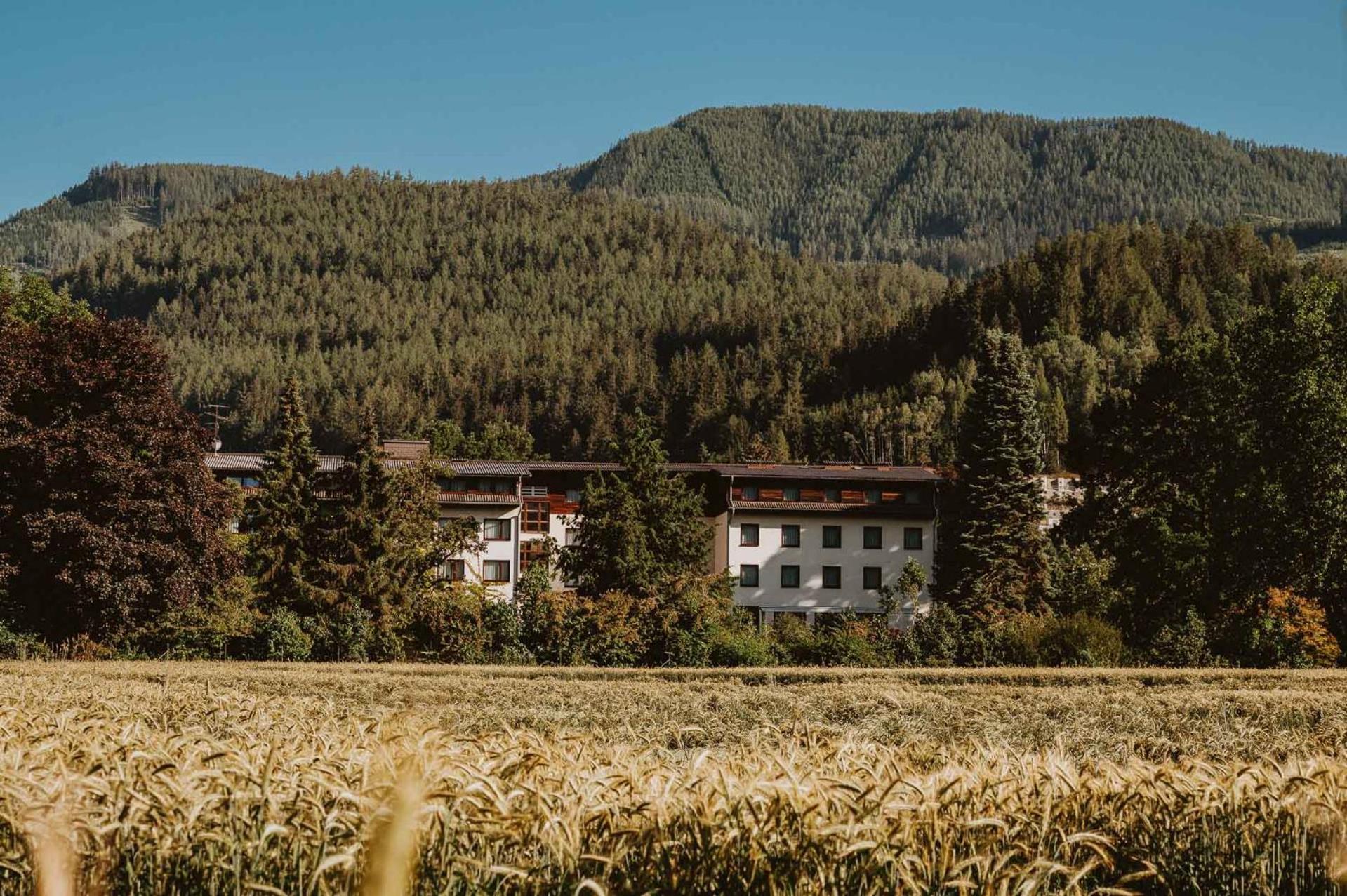 Hotel Bruecklwirt Niklasdorf Eksteriør bilde